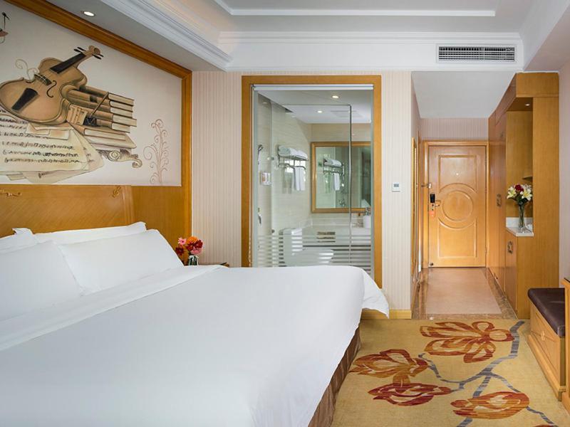 Vienna Classic Hotel Ganzhou Meilin Exterior photo