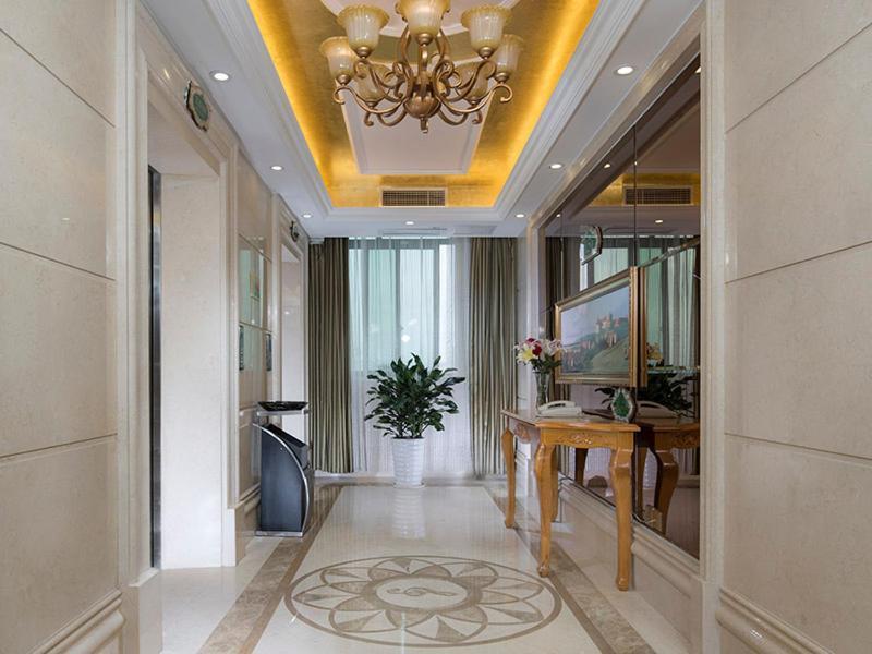 Vienna Classic Hotel Ganzhou Meilin Exterior photo
